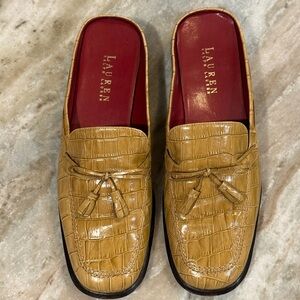 Women’s LAUREN RALPH LAUREN Lisette tan alligator leather tassel mules- Size 8.5